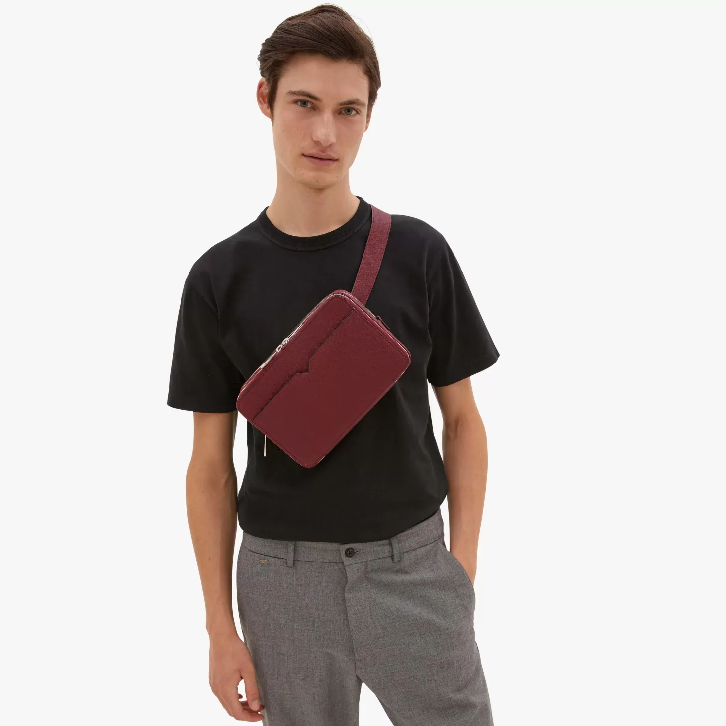 V-Line Bum Bag | Valextra New