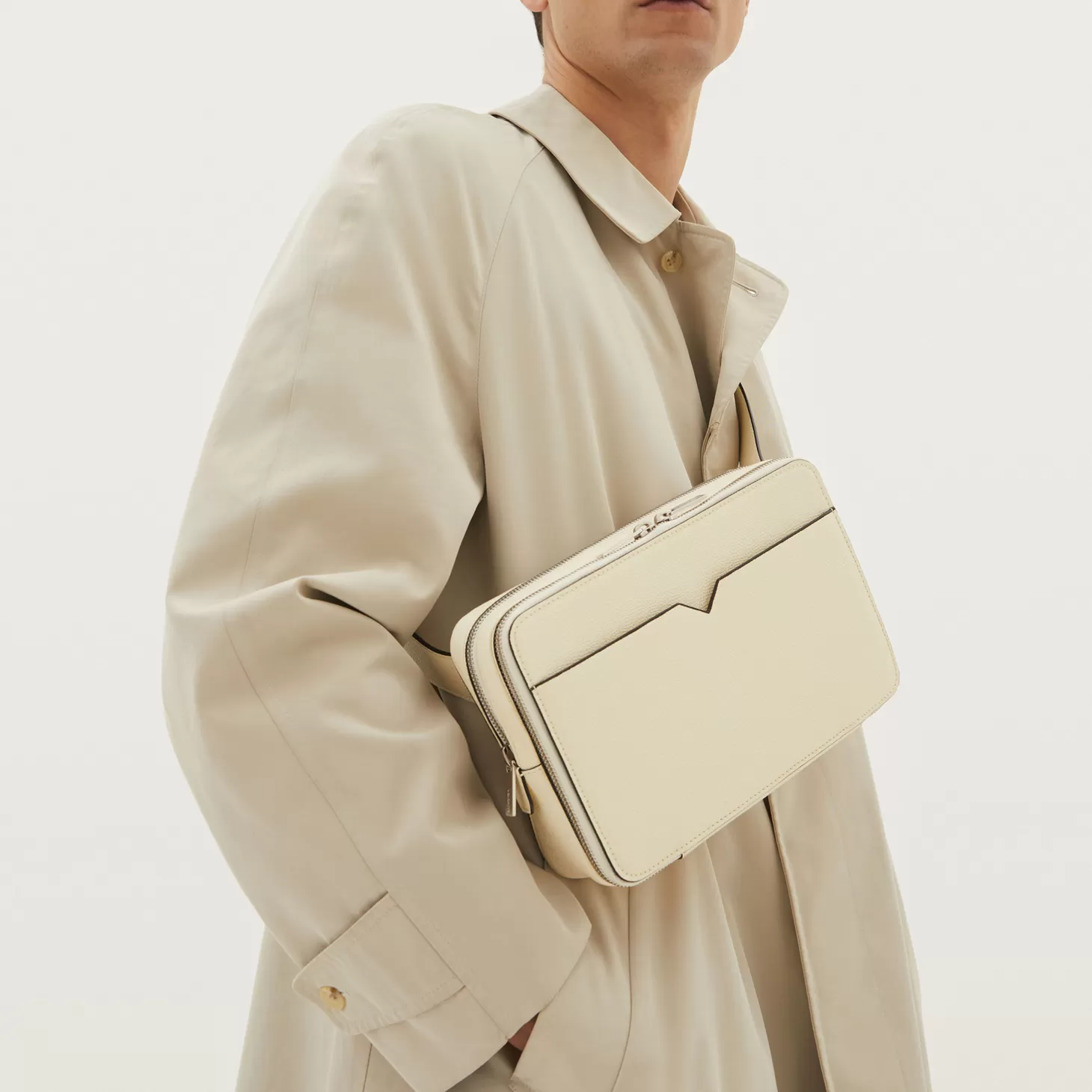 V-Line Bum Bag | Valextra Outlet