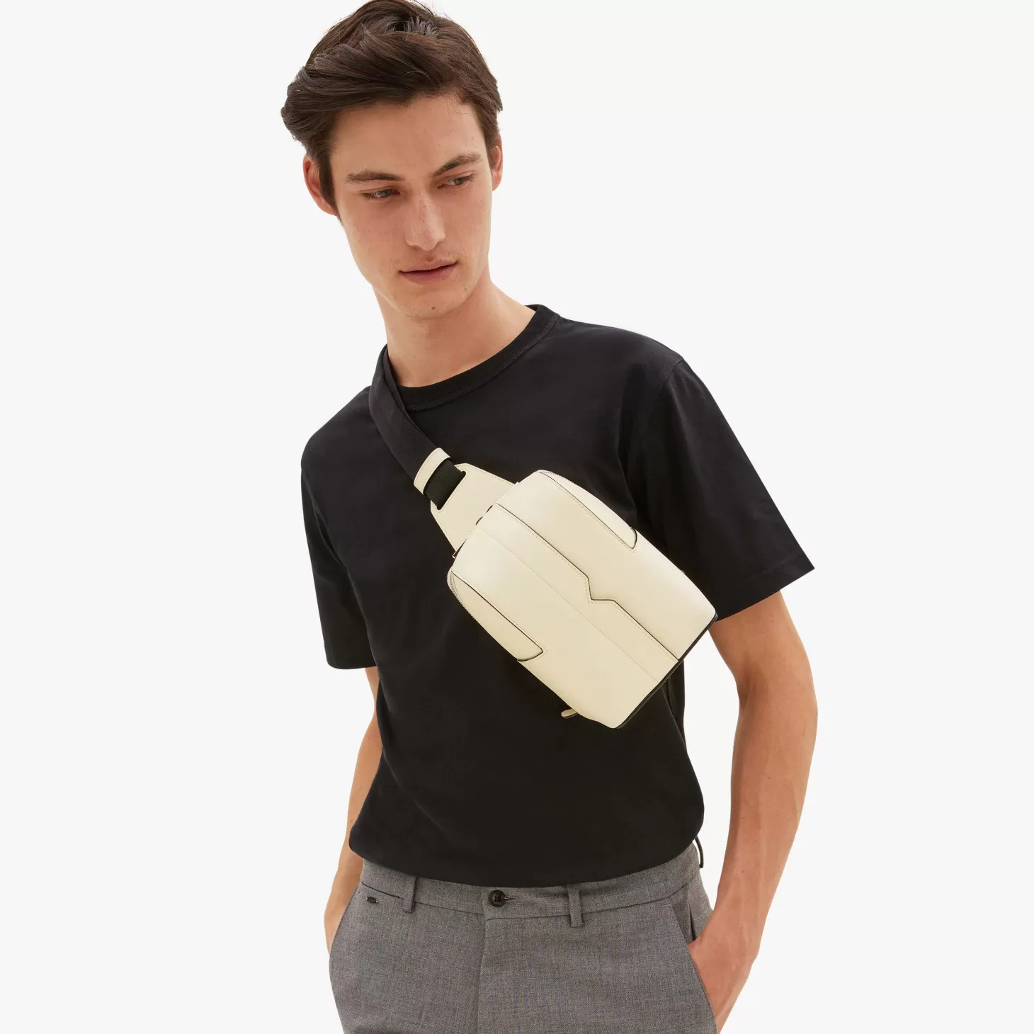 V-Line One Shoulder Mini Backpack | Valextra Best